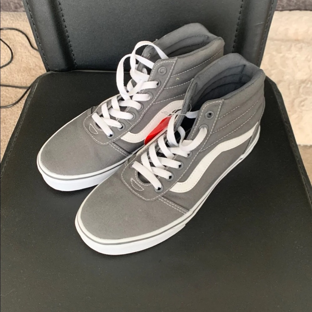 NWT Sk8-Hi Vans